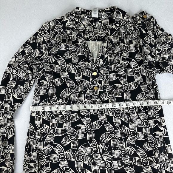 DVF Diane Von Furstenberg Silk Floral Pocketed V-neck Dress 8 - Picture 10 of 11